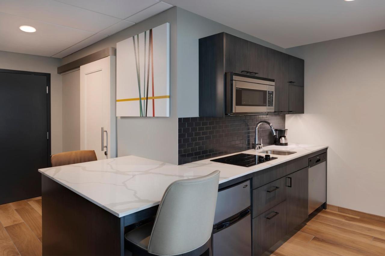 Studio Kitchen Suite 