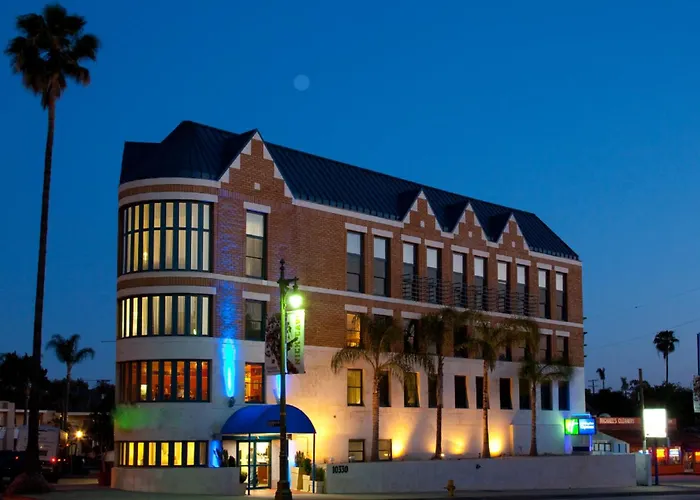 Family Friendly Hotels Century Park La (Adults Only)