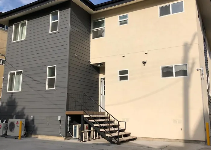 8Th And Ardmore